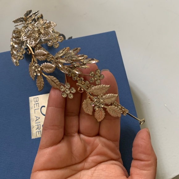 Bel Aire Bridal tiara - Picture 3 of 7